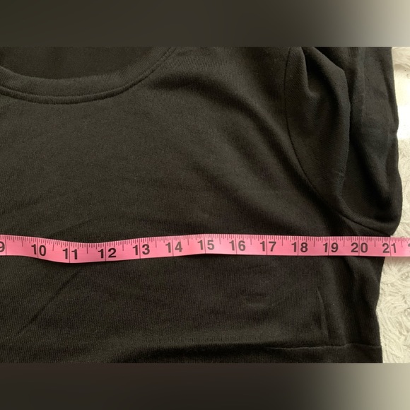 Black and White Long Sleeve Layered Look Top Shirt - Picture 6 of 10